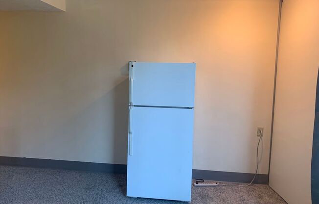 Studio, 1 bath, $750, Unit 373
