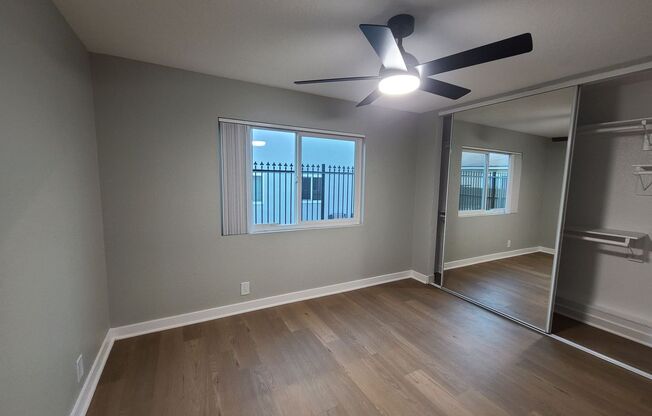 2 beds, 1 bath, 950 sqft, $3,145, Unit 4720-15