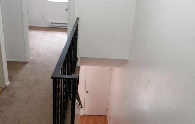 Updated 3 Bedroom Townhome 4 Mins from Multnomah Village