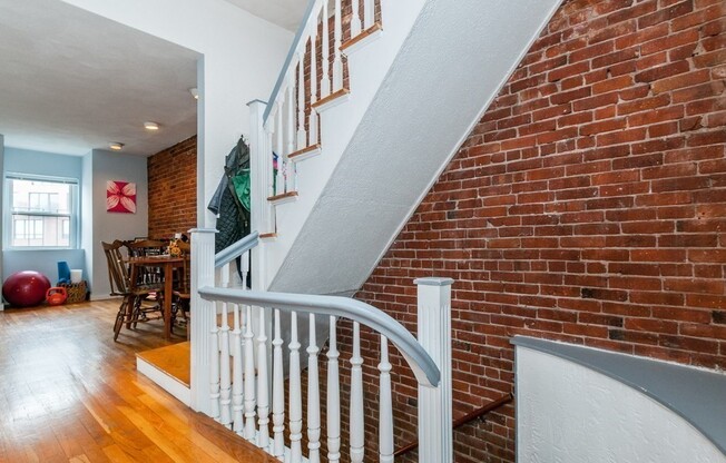 532 Tremont St 4