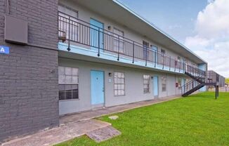 2 beds, 1 bath, 731 sqft, $840, Unit A3
