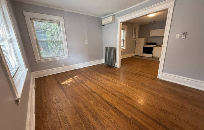 4622 /second Avenue 8