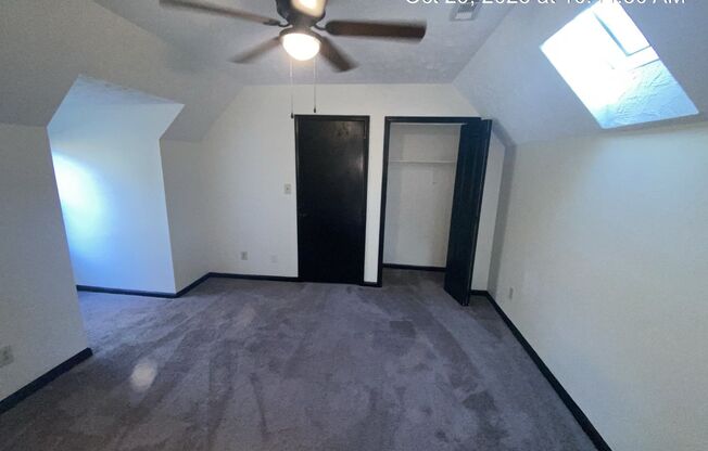 3 beds, 2 baths, $1,650