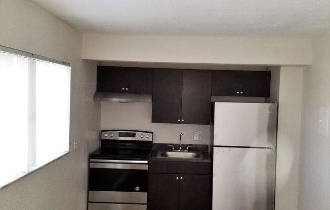 Studio, 1 bath, 525 sqft, $1,500