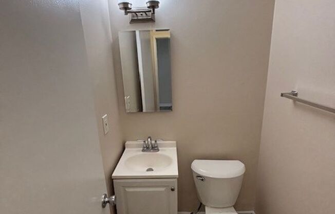 Silverwood Apartments (587)