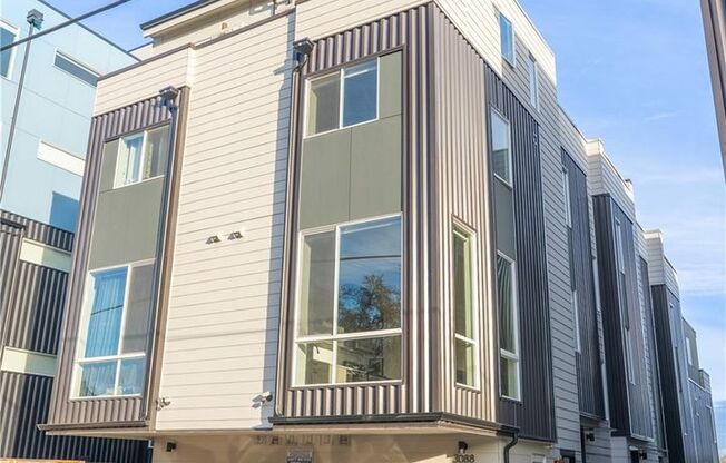 2Bd/1.5Ba Seattle Townhouse