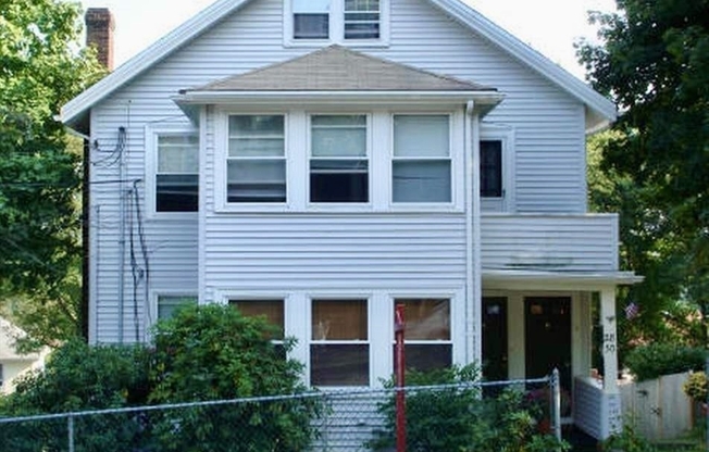 30 S CENTRAL AVE