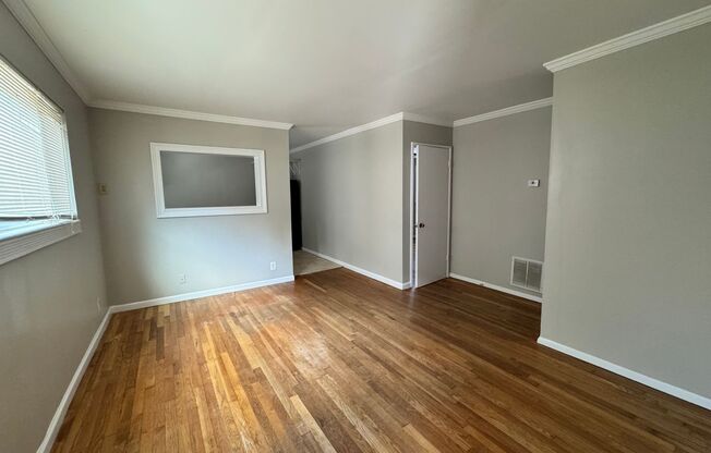 1008 St. Charles Avenue