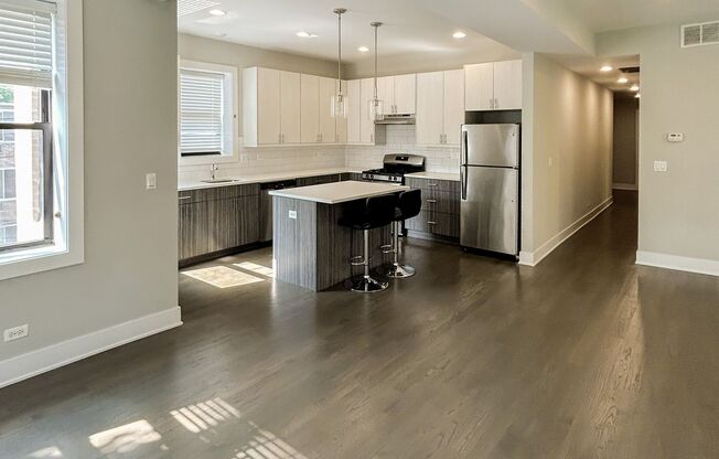 2 beds, 2 baths, 1,137 sqft, $3,100, Unit 2618-2F