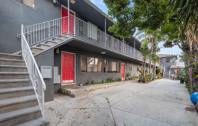 1056 E 6th, Long Beach