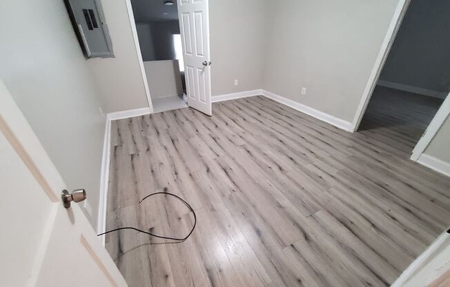 Welcome to our charming 3 bedroom, 1 bathroom house located in West Memphis, AR.