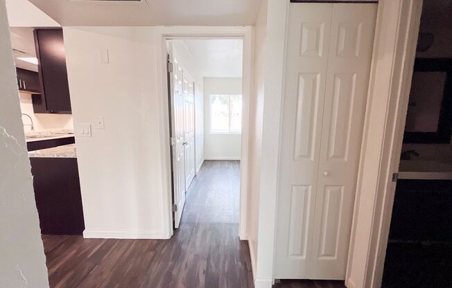 2 beds, 1 bath, 950 sqft, $1,225, Unit 107