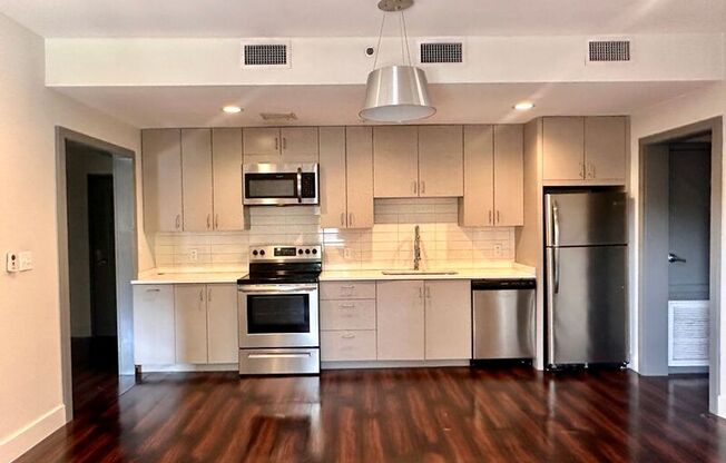 131 S NORMAN C FRANCIS PKWY