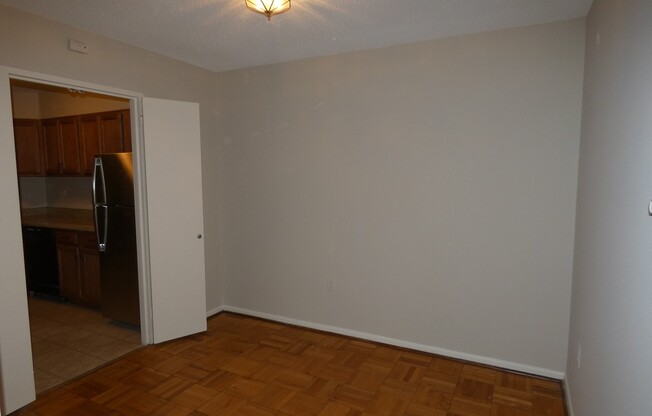 Renovated 1BR, 1BA + Garage Space. 2 Blocks from The Wharf