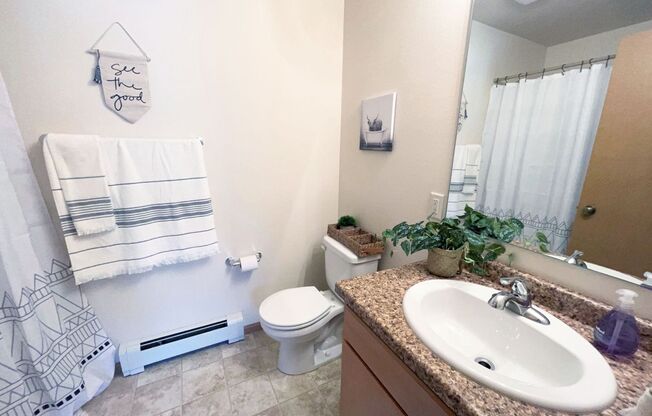 3 beds, 2 baths, 1,332 sqft, $1,740, Unit RT 7015-22