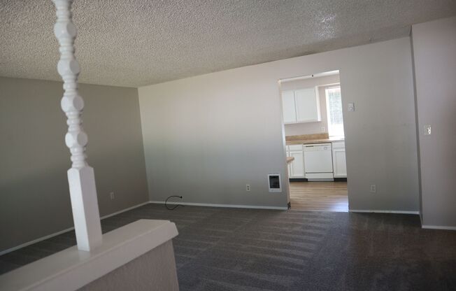 Well Maintained Ranch Style Home for Lease in the Burnt Bridge Creek Neighborhood - 4518 NE 142nd Ave