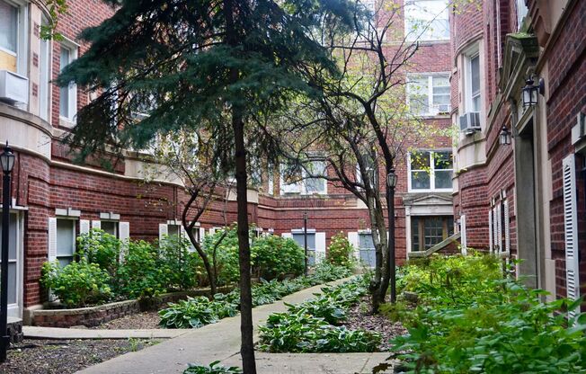 Kenmore Courts