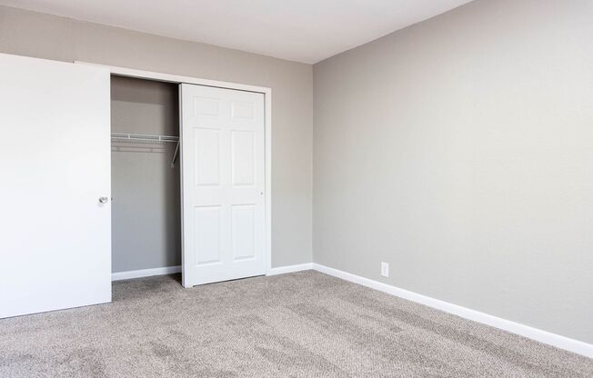 3 beds, 1.5 baths, 960 sqft, $1,250, Unit C1