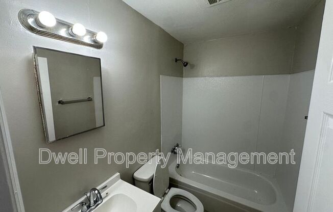 2235 WOODWARD AVE