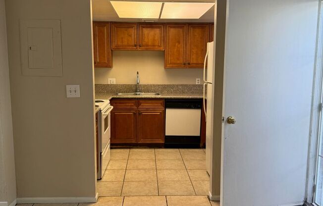 Check out this Freshly Painted and New Flooring 3 Bedrooom