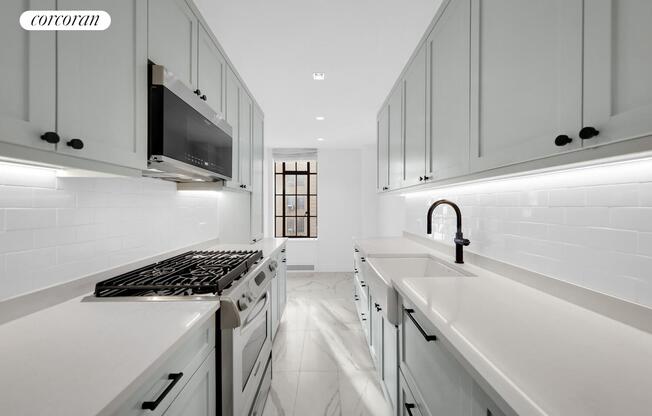 1 bed, 1 bath, 914 sqft, $5,700, Unit 7F