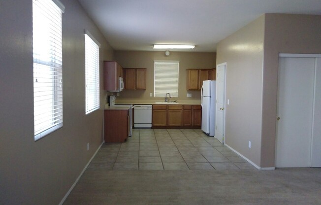 Private Corner lot in Desirable Riverbend Neighborhood