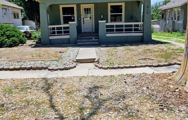 ALL PROSPECTIVE TENANTS MUST SUBMIT A $58 NON-REFUNDABLE APPLICATION FEE PER APPLICANT ONLINE AND BE PRE-QUALIFIED PRIOR TO ANY SHOWINGS