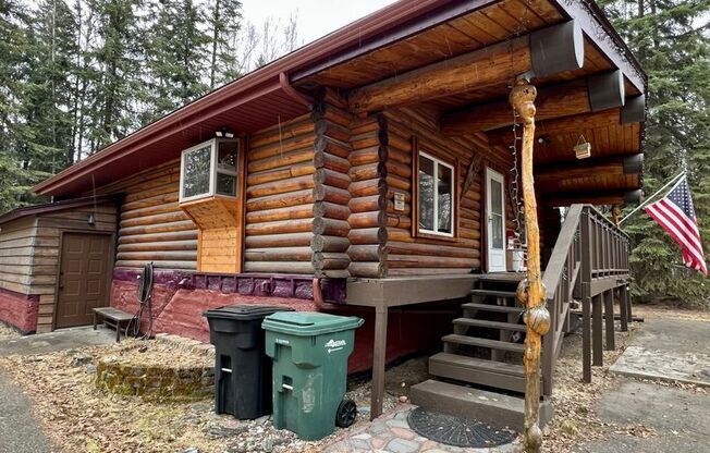 Charming 3-Bedroom Home in North Pole, AK – Pet Friendly!
