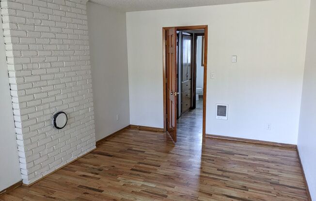 1 bed, 1 bath, $1,025, Unit 01