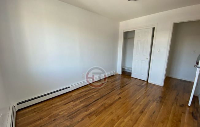 286 BALCOM AVE