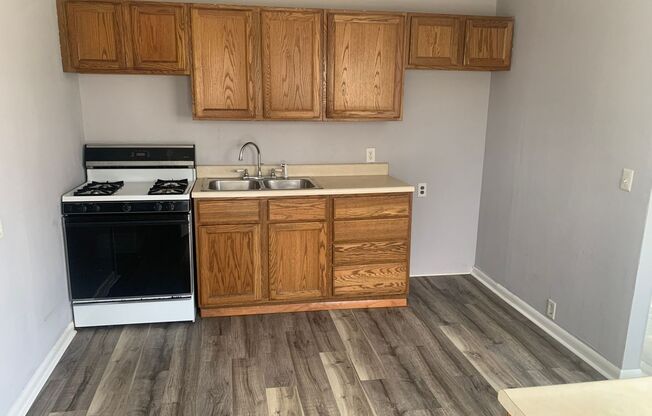 1 bed, 1 bath, $800