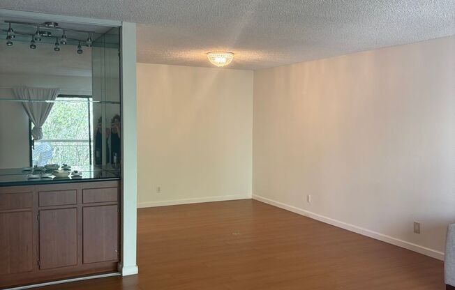 Spacious Upgraded Condo in The Keys – Walnut Creek
