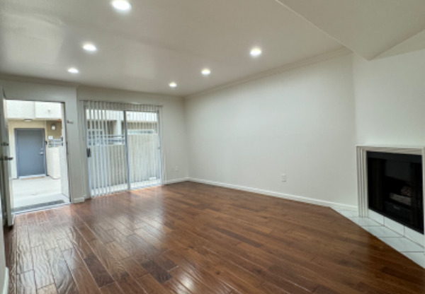 13022 Riverside Dr 9