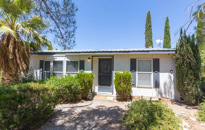 Home in Pahrump 3 Rooms