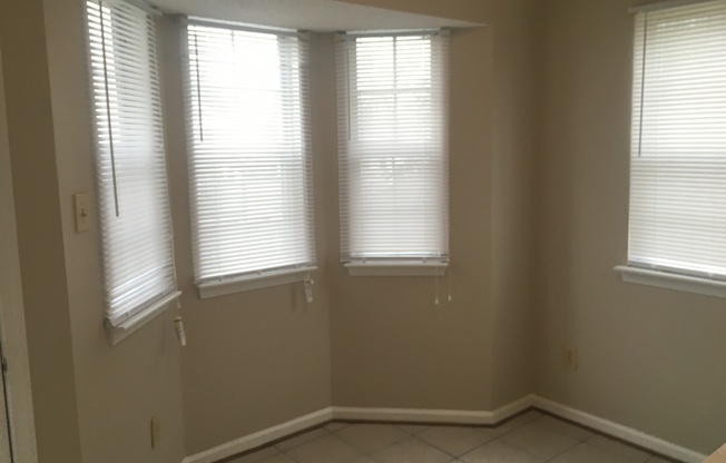 2 beds, 2 baths, $1,350