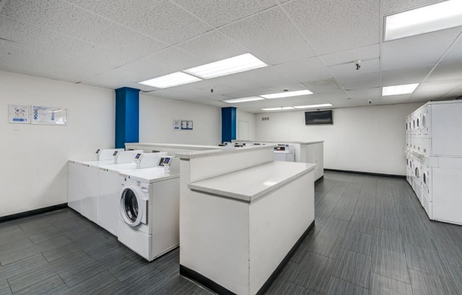 Laundry Room at The Chadwick, Los Angeles