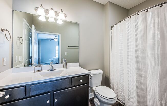 1 bed, 1 bath, 715 sqft, $999, Unit Building F-Unit 307