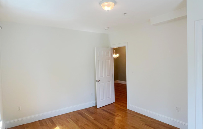Elegant 3-Bed Condo in Prime Watertown Location