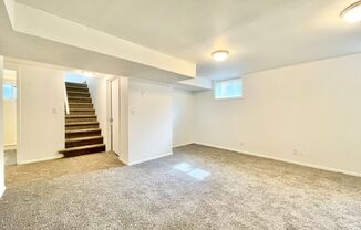 4 beds, 2 baths, 2,200 sqft, $2,395, Unit 1922 E. Hillcrest Ave.