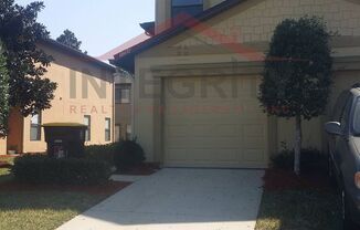 3bed/2.5bath townhome in Jacksonville FL