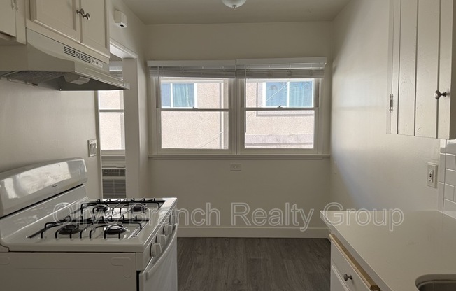 22719 DE VALLE ST