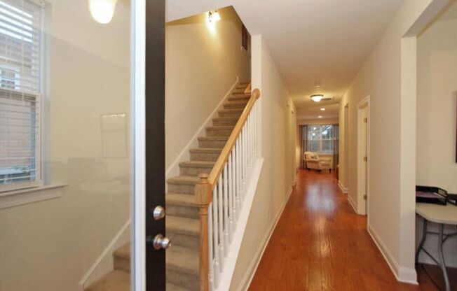 3 Bedroom 2.5 Bath House in Oak Terrace Preserve - Park Circle - N. Charleston