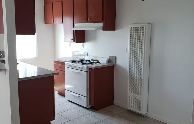 1 bed, 1 bath, 850 sqft, $2,095, Unit 210