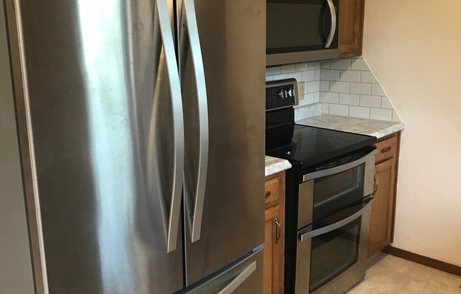 3 beds, 1 bath, $1,495