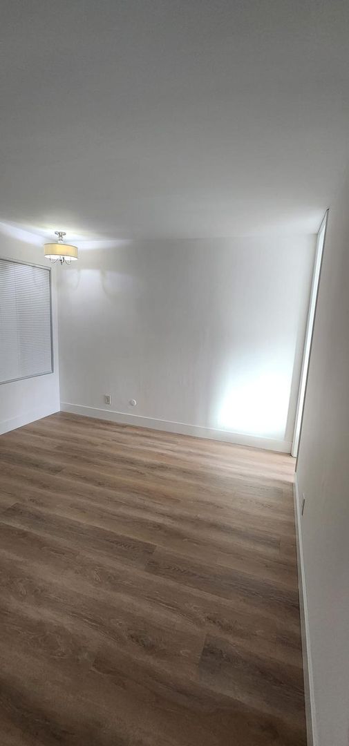 Apartment in San Carlos Creek-Side Views Available for Lease!