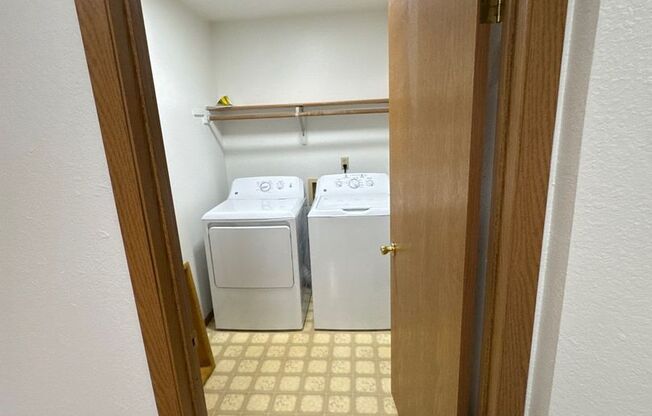 1 bed, 1 bath, 698 sqft, $900, Unit 314