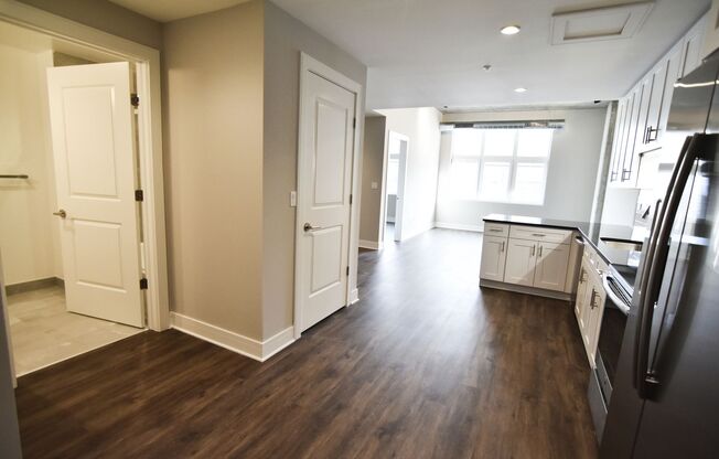 1 bed, 1 bath, 871 sqft, $3,150, Unit 3833-720