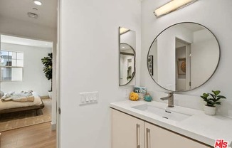 130 S SEPULVEDA BLVD