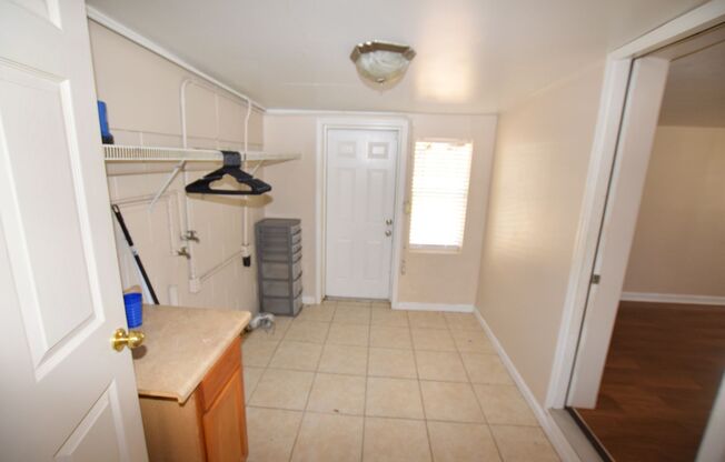 3 beds, 1 bath, $1,500