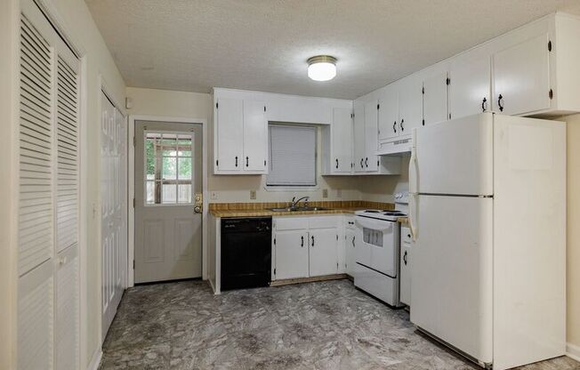 112 UPLAND CT